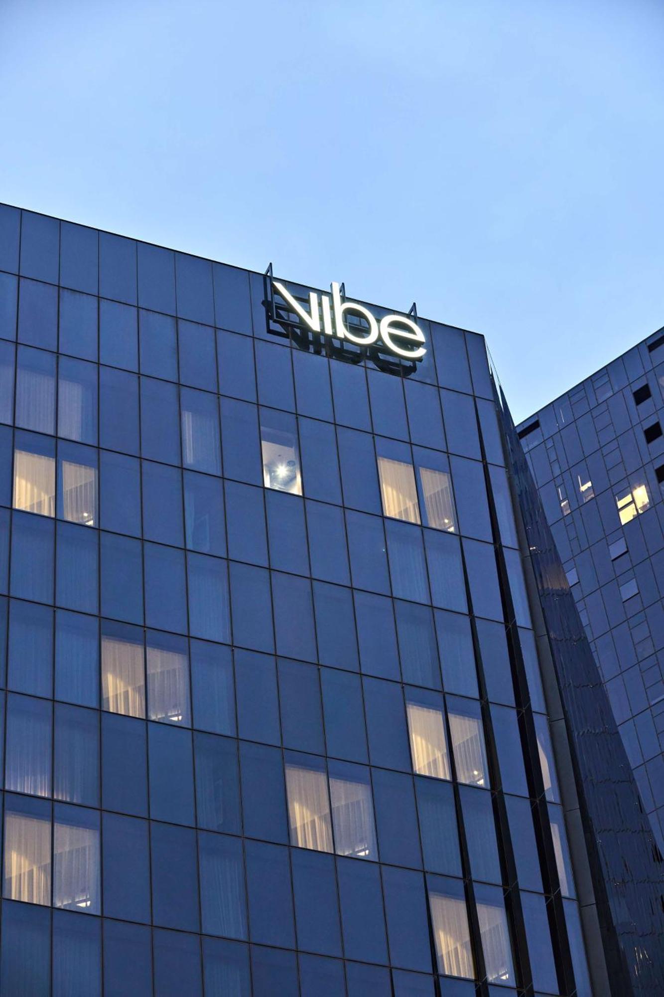 Vibe Hotel Melbourne Docklands Экстерьер фото