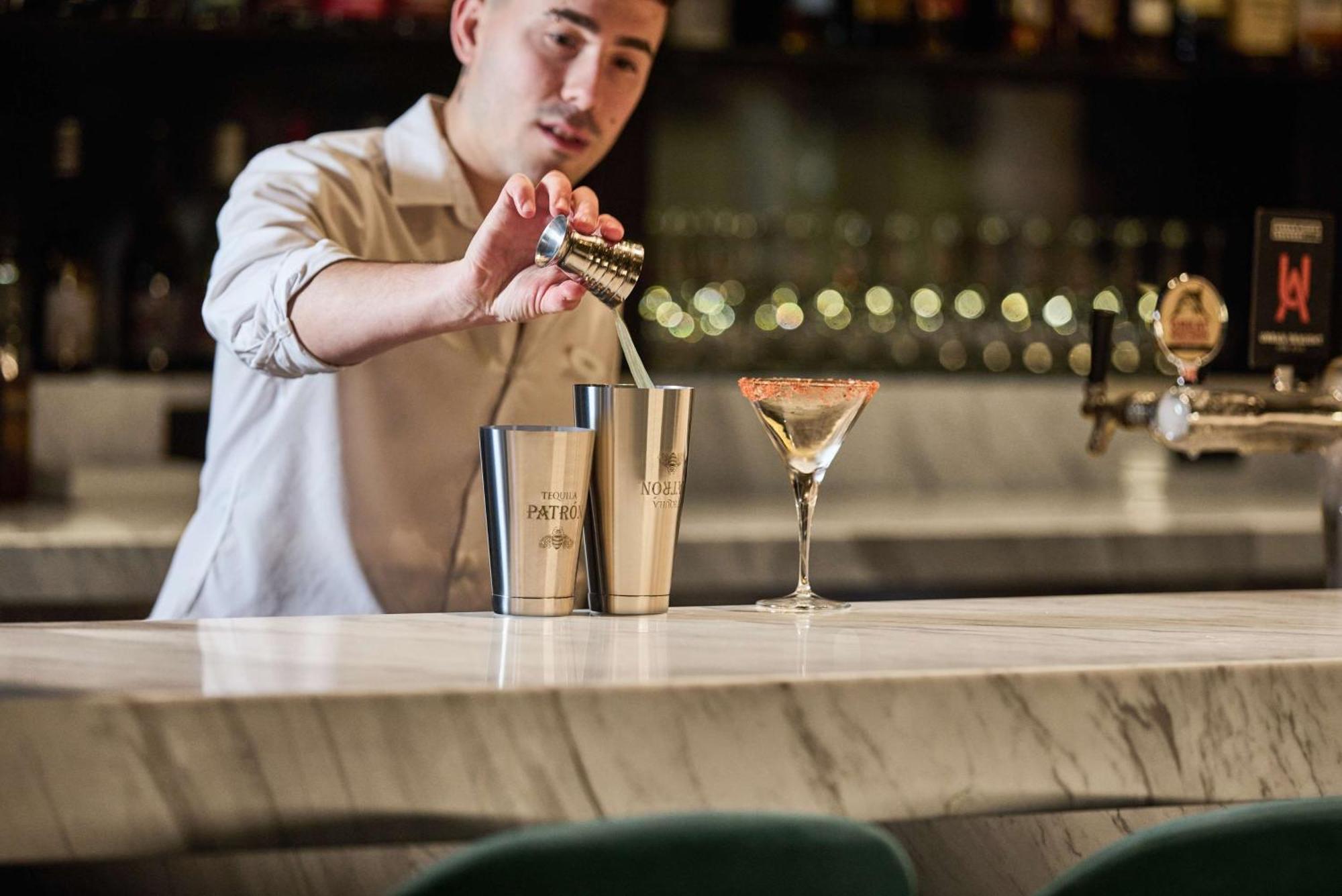 Vibe Hotel Melbourne Docklands Экстерьер фото