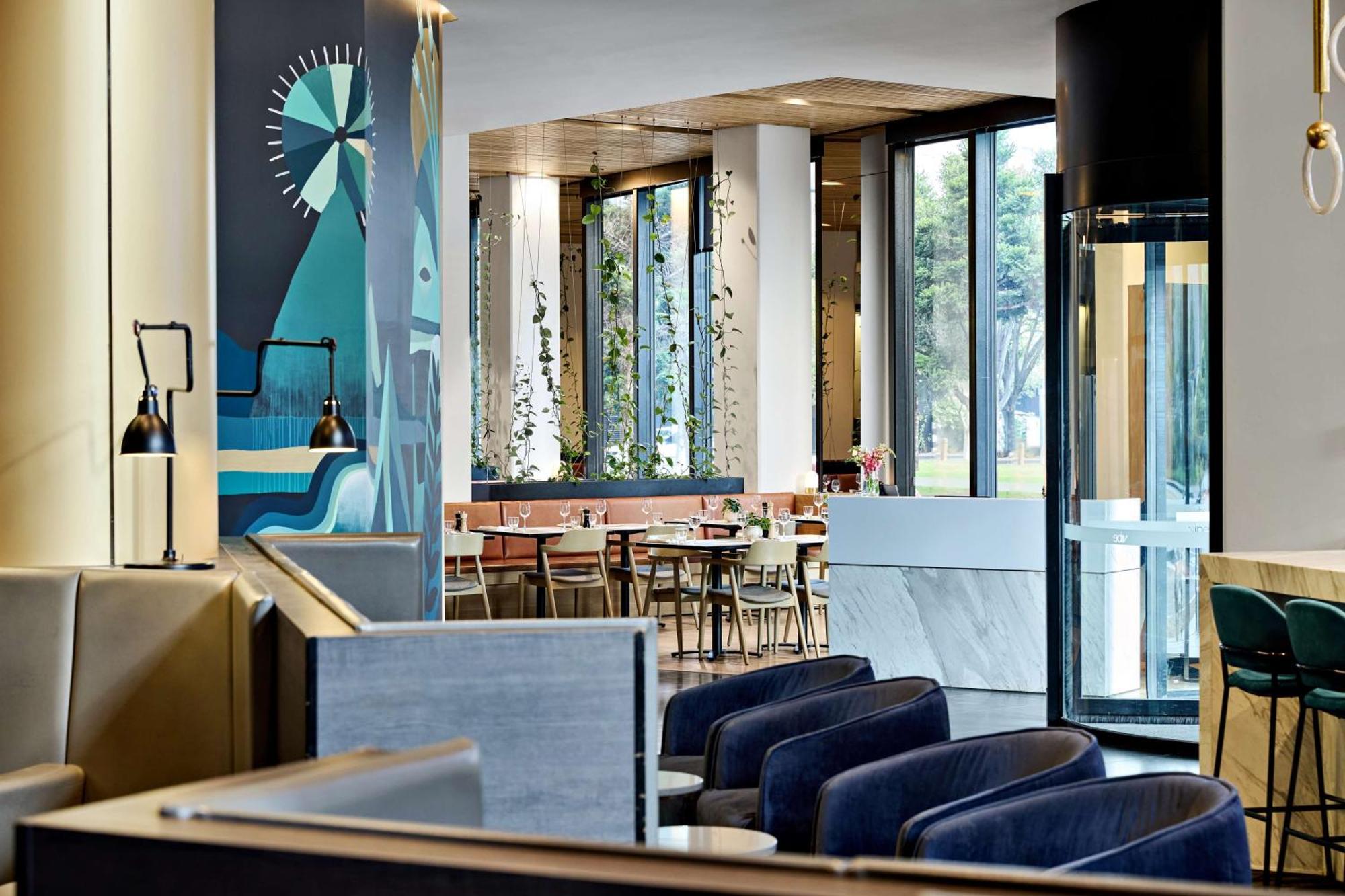 Vibe Hotel Melbourne Docklands Экстерьер фото