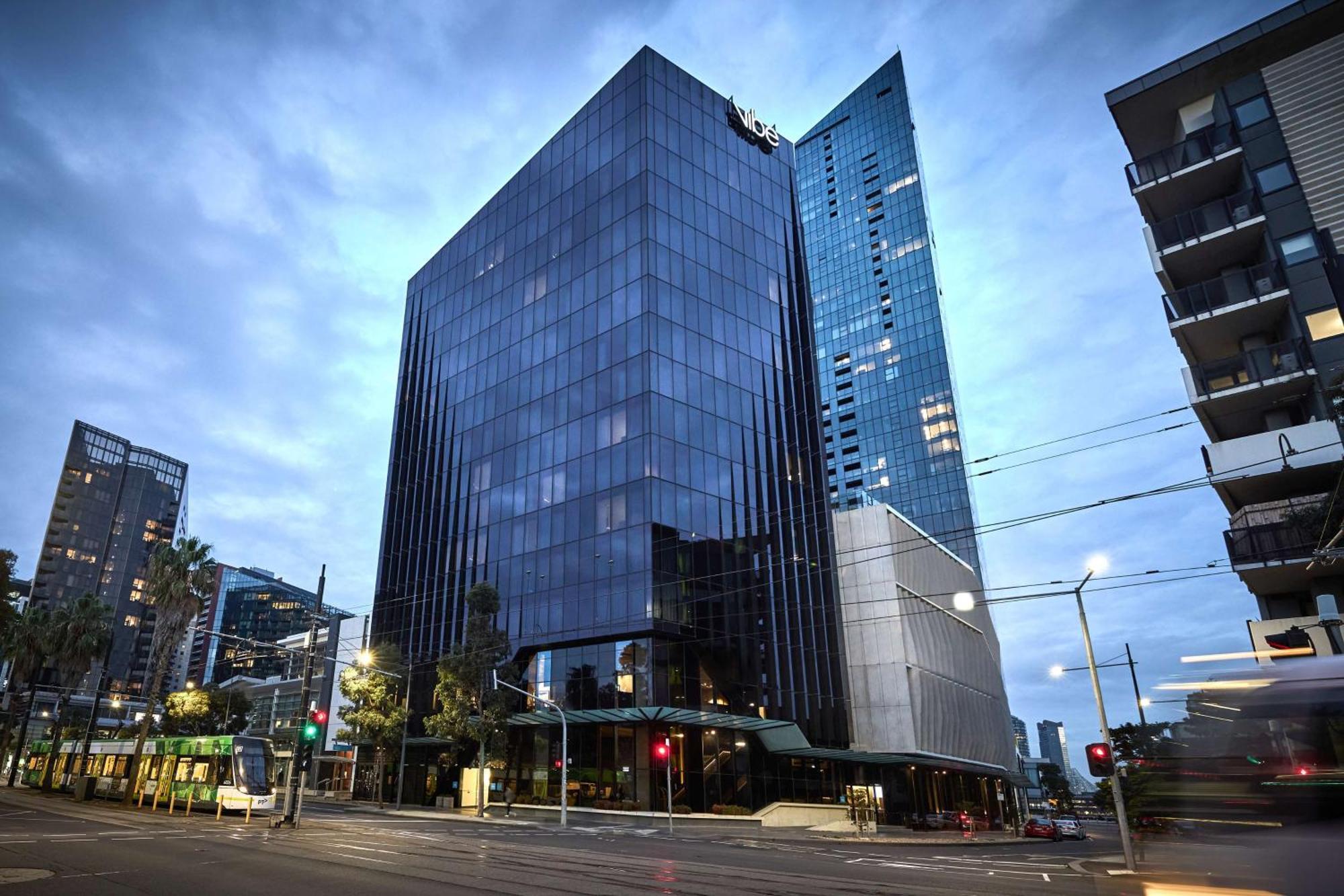 Vibe Hotel Melbourne Docklands Экстерьер фото