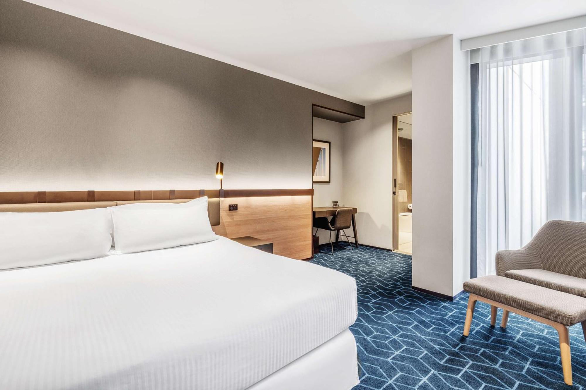 Vibe Hotel Melbourne Docklands Экстерьер фото